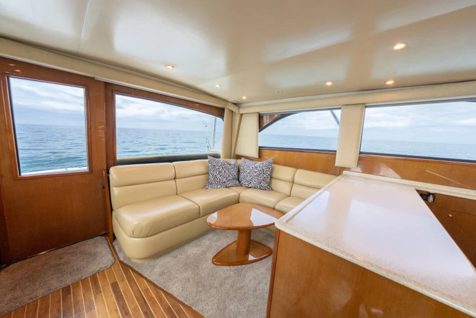 2003 Viking 45 Convertible - Image 21