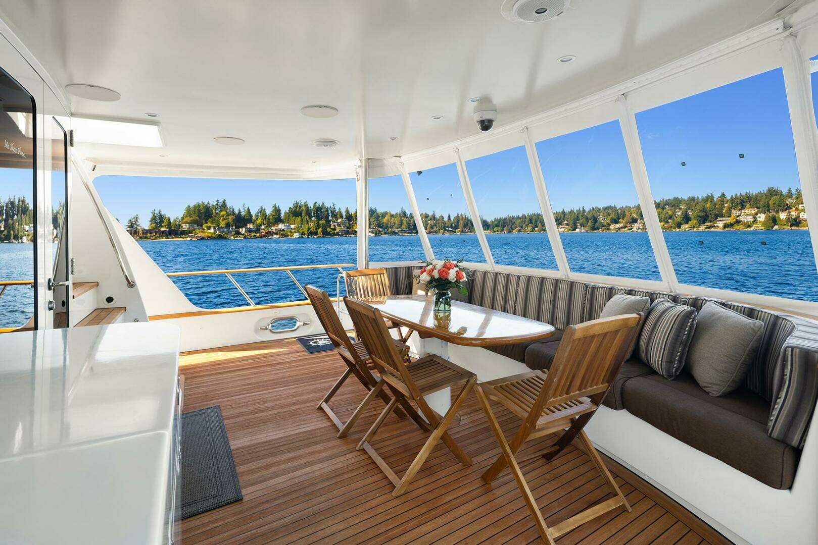 2001 Rayburn Custom Yachts Flush Deck - Image 52