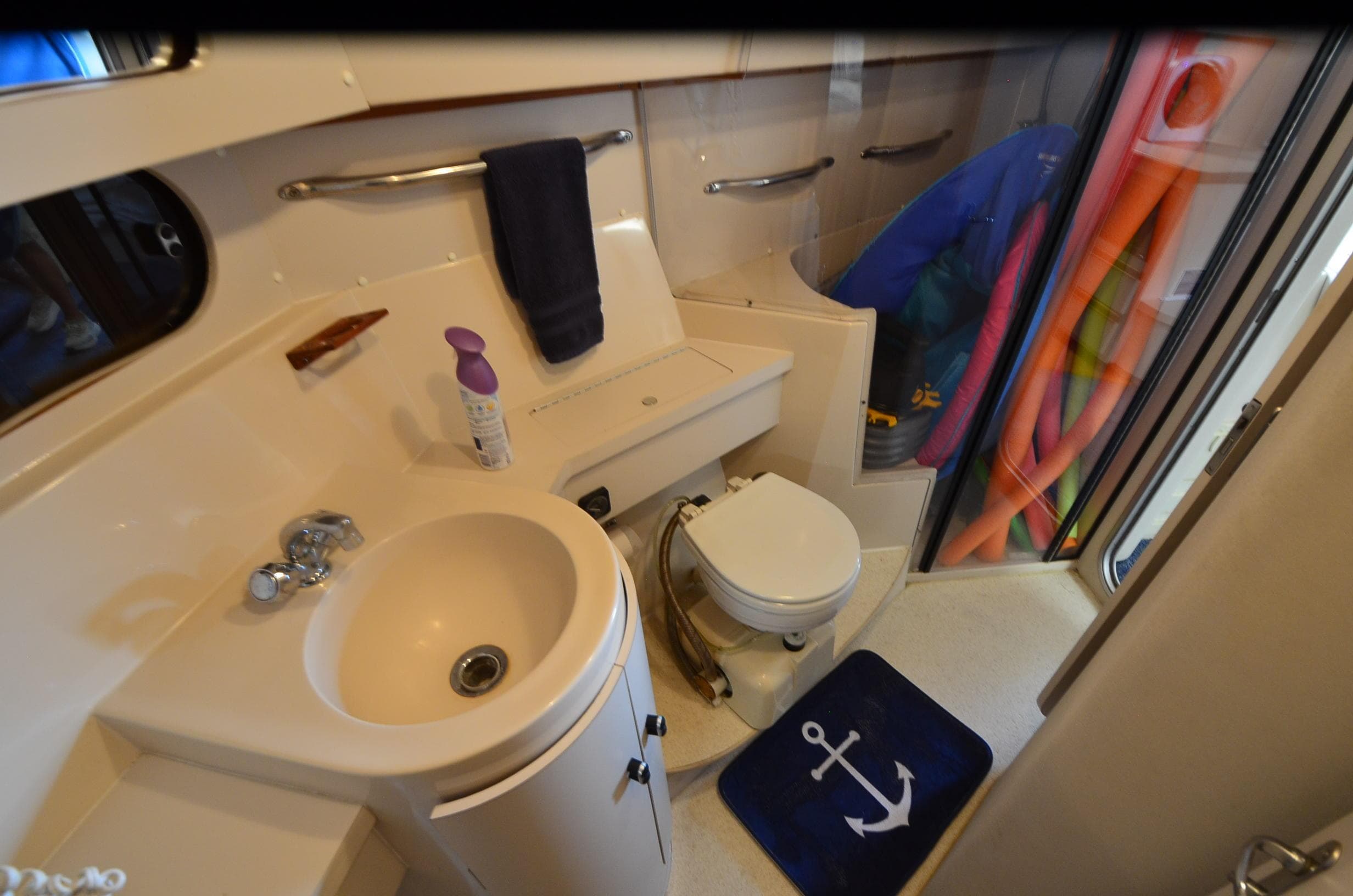 Head, Sink and Stall Shower