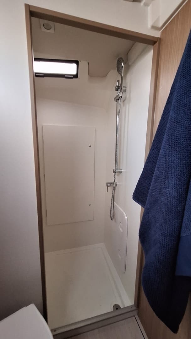 2026 Beneteau Oceanis 37.1 - Image 23