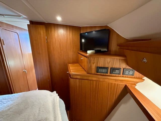 2007 Tiara Yachts 4200 Open - 38