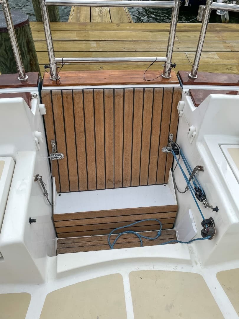 2007 Tartan 4400 - Image 11