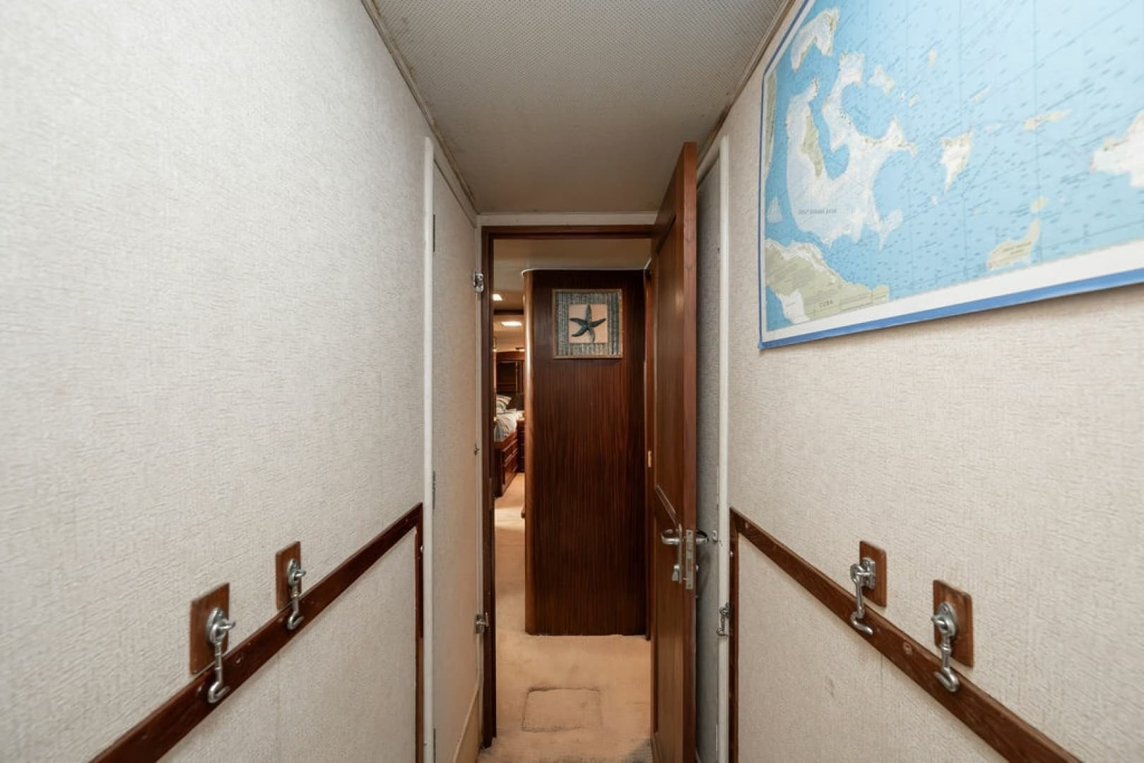 1979 Hatteras Yacht Fish - Image 40