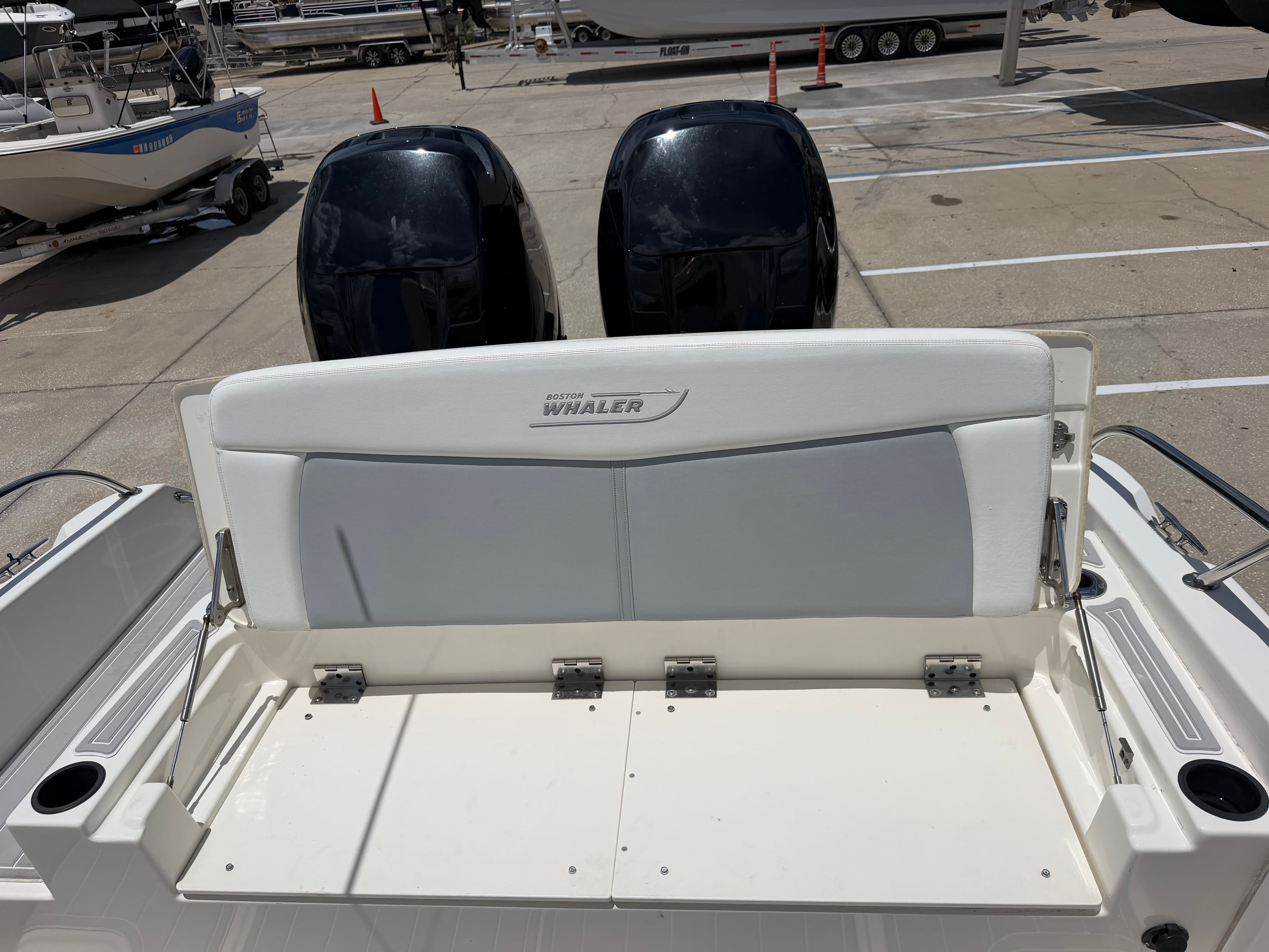 2015 BOSTON WHALER 270 DAUNTLESS - Image 6