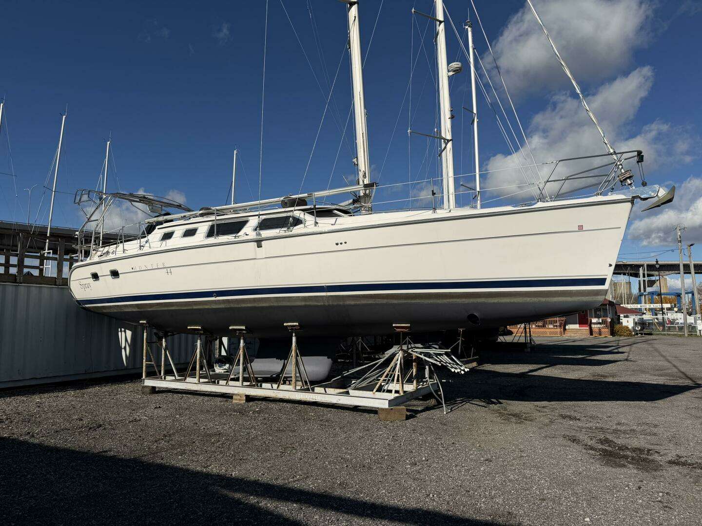 2003 Hunter — - Image 8