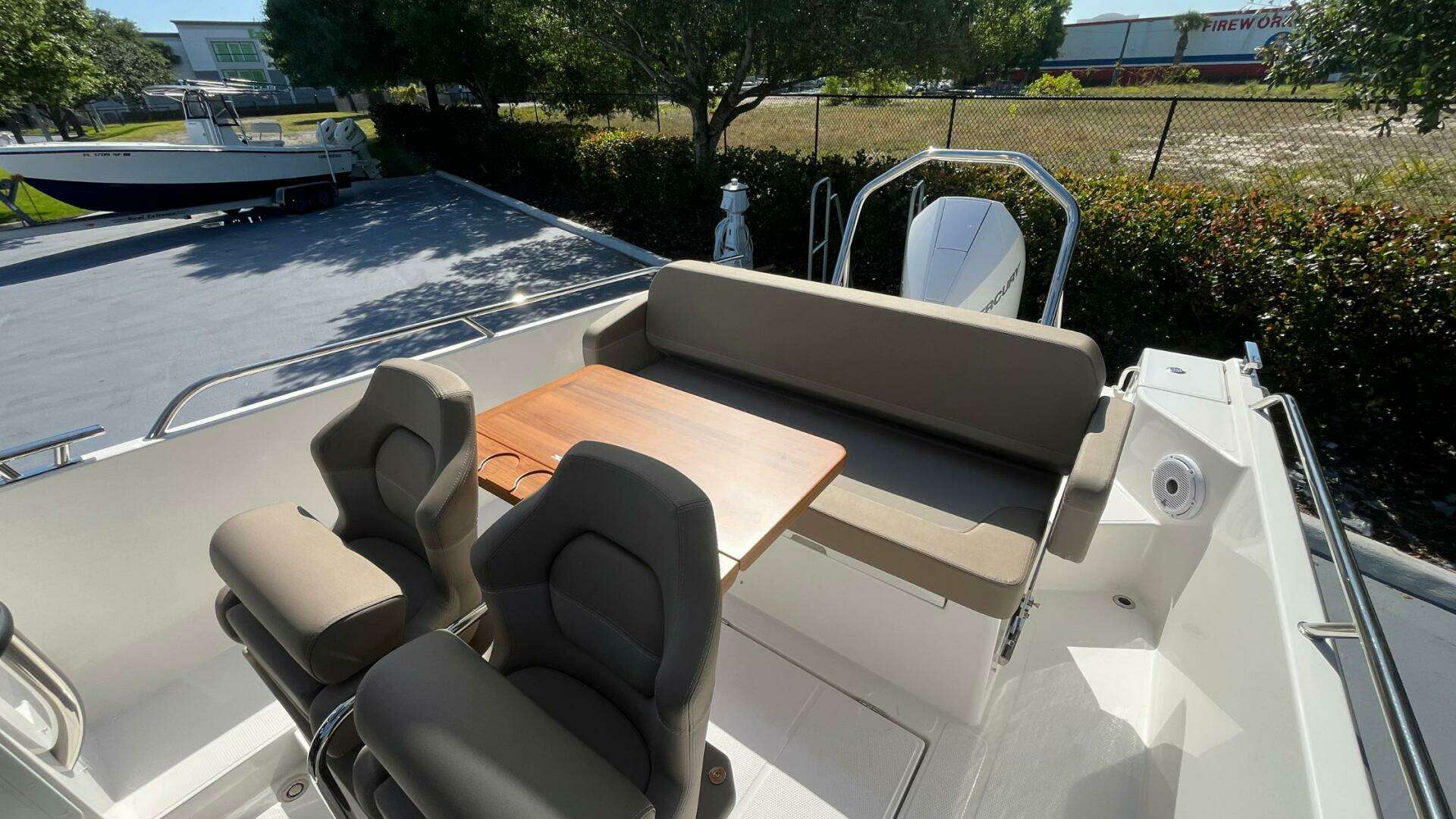 2024 Nimbus Tender 8 - Image 27