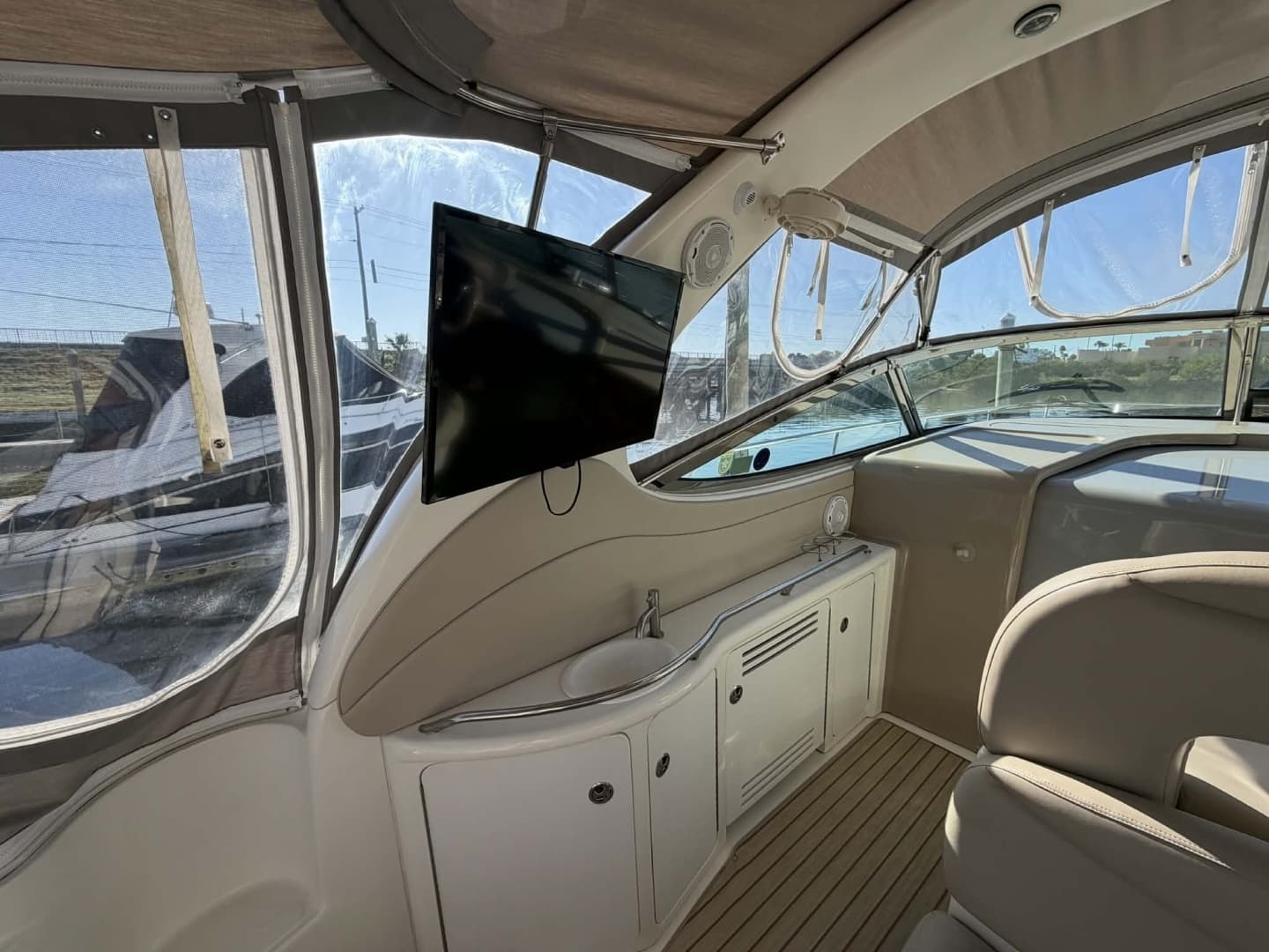 2002 Sea Ray 36 Sundancer - Image 16