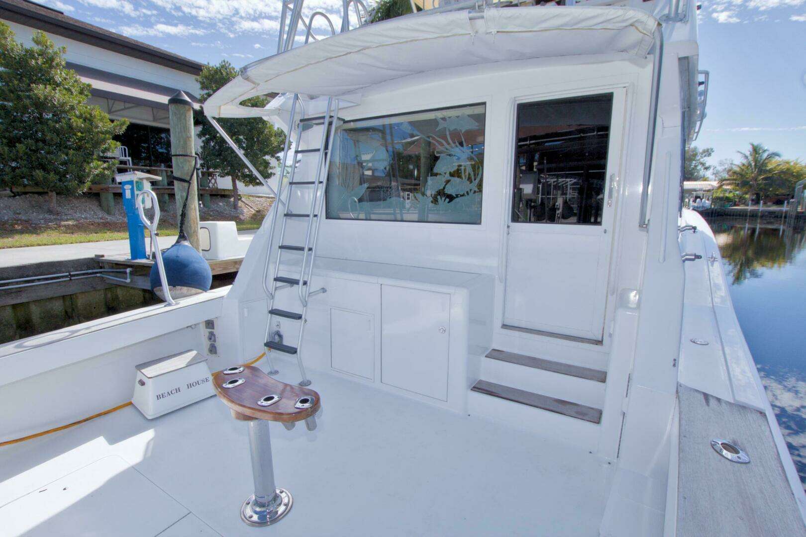 1990 Viking 53 Convertible - Image 43