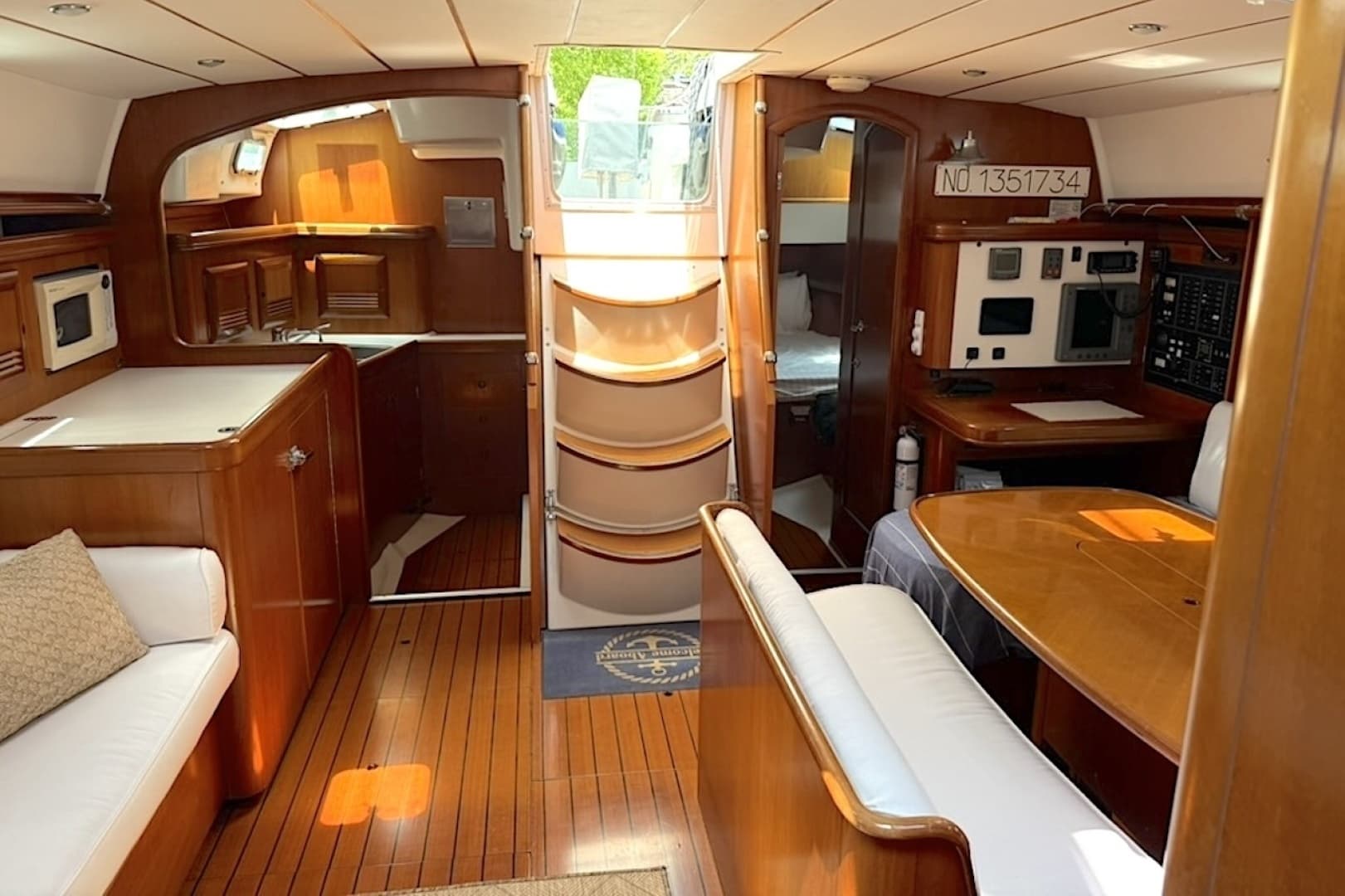 2001 Beneteau — - Image 41