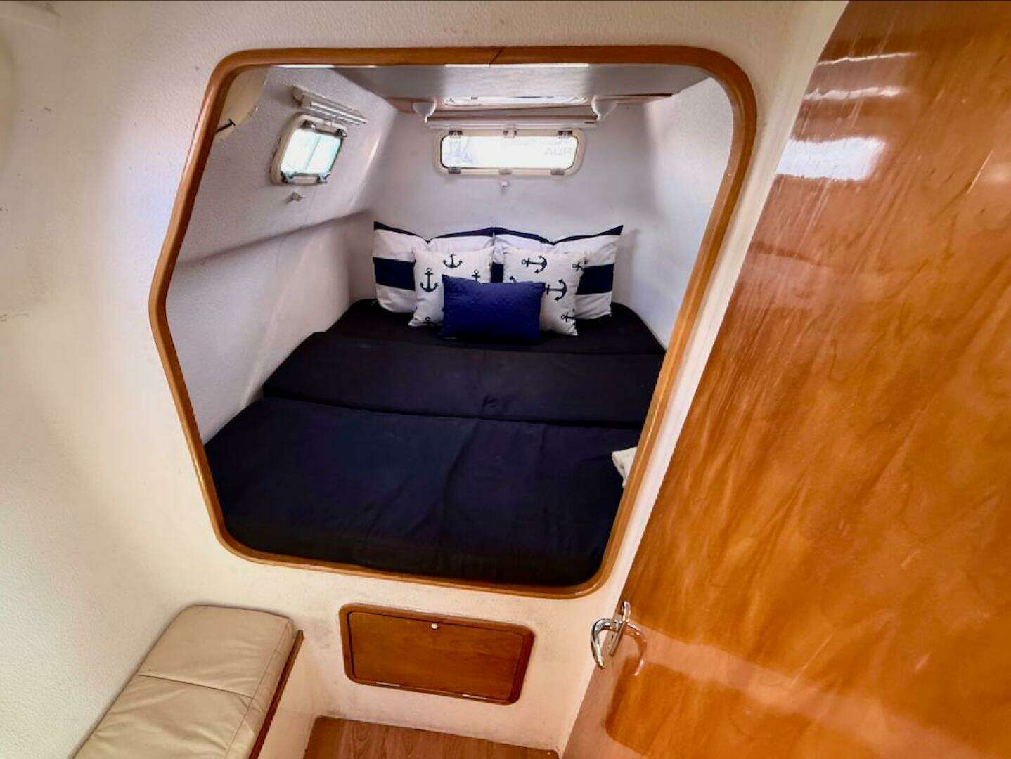 2006 Island Spirit 401 - Image 33
