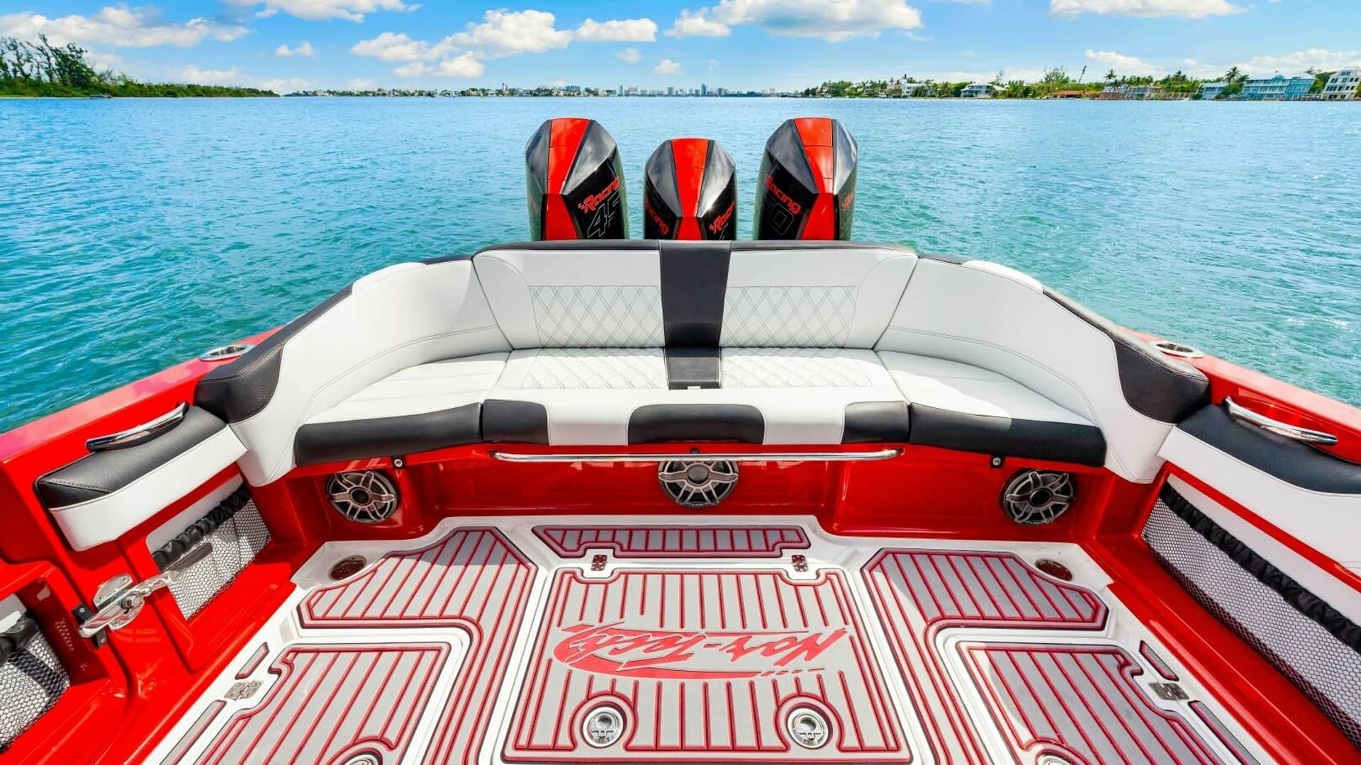 2022 Nor-Tech 390 SS - Image 22