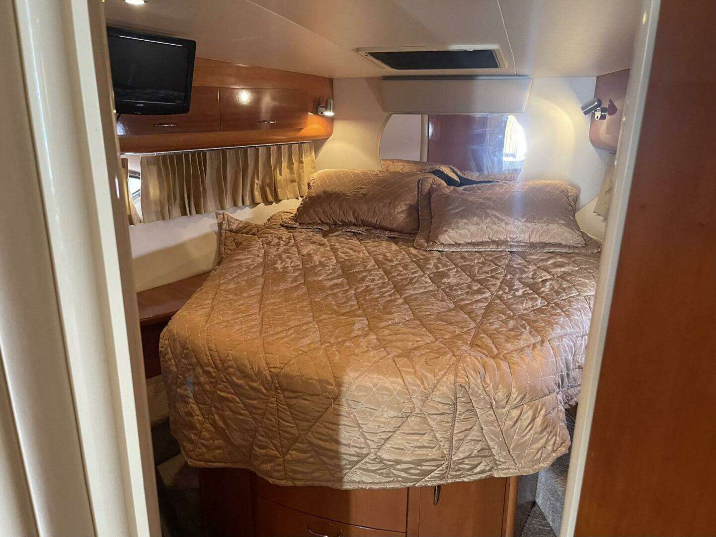 2006 Carver 36 Mariner - Image 26
