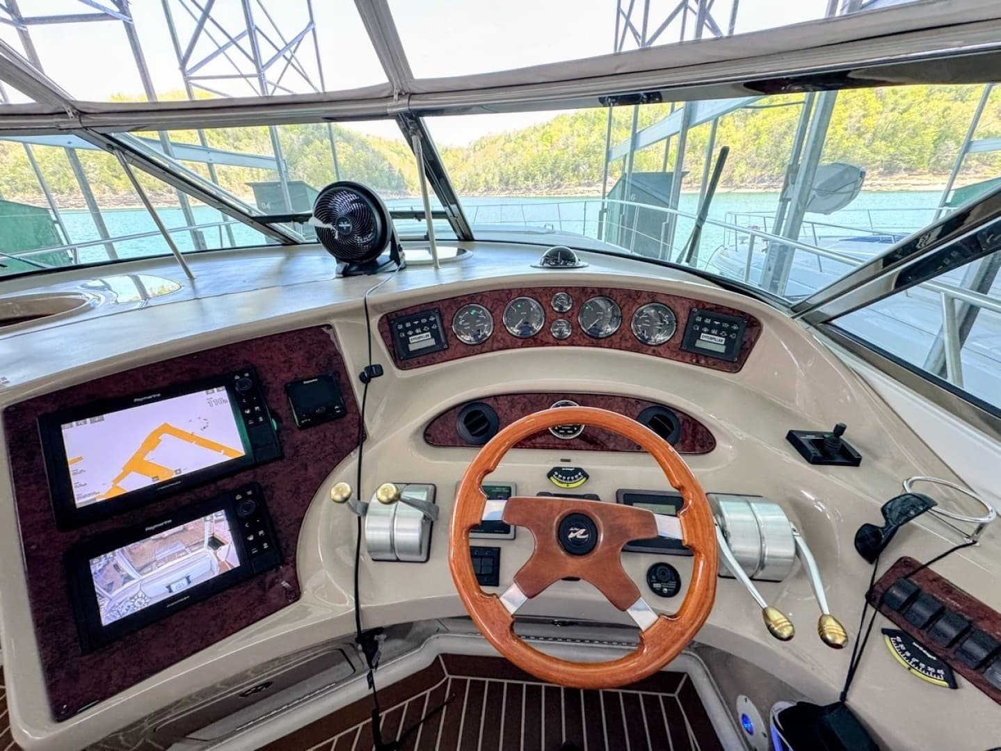 2001 Sea Ray 510 Sundancer - Image 19