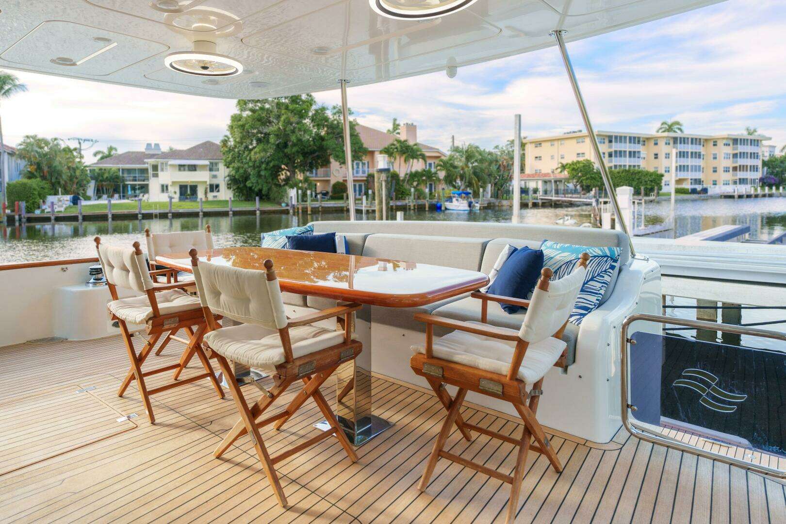 2020 Sirena 64 - Image 29