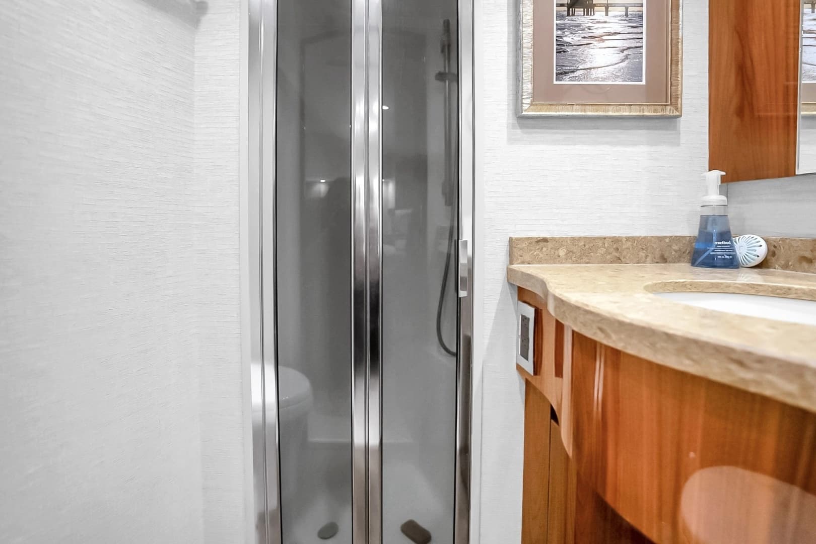 2021 Viking 48 Convertible - Image 24