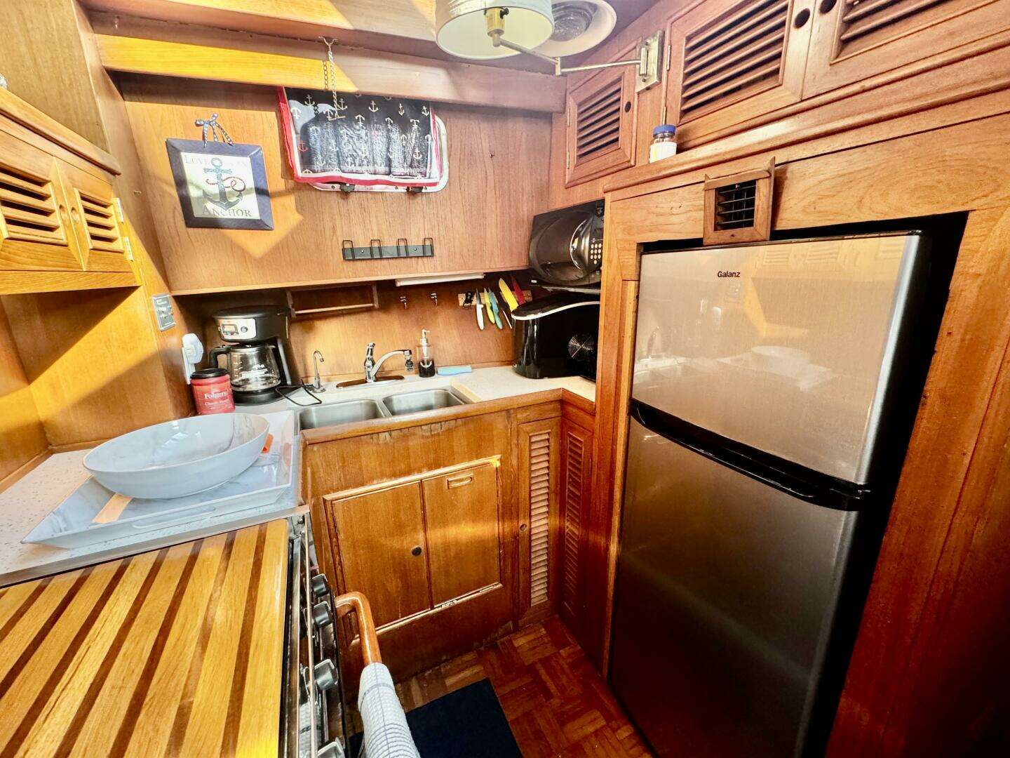 1986 Marine Trader 47 Tradewinds - Image 24