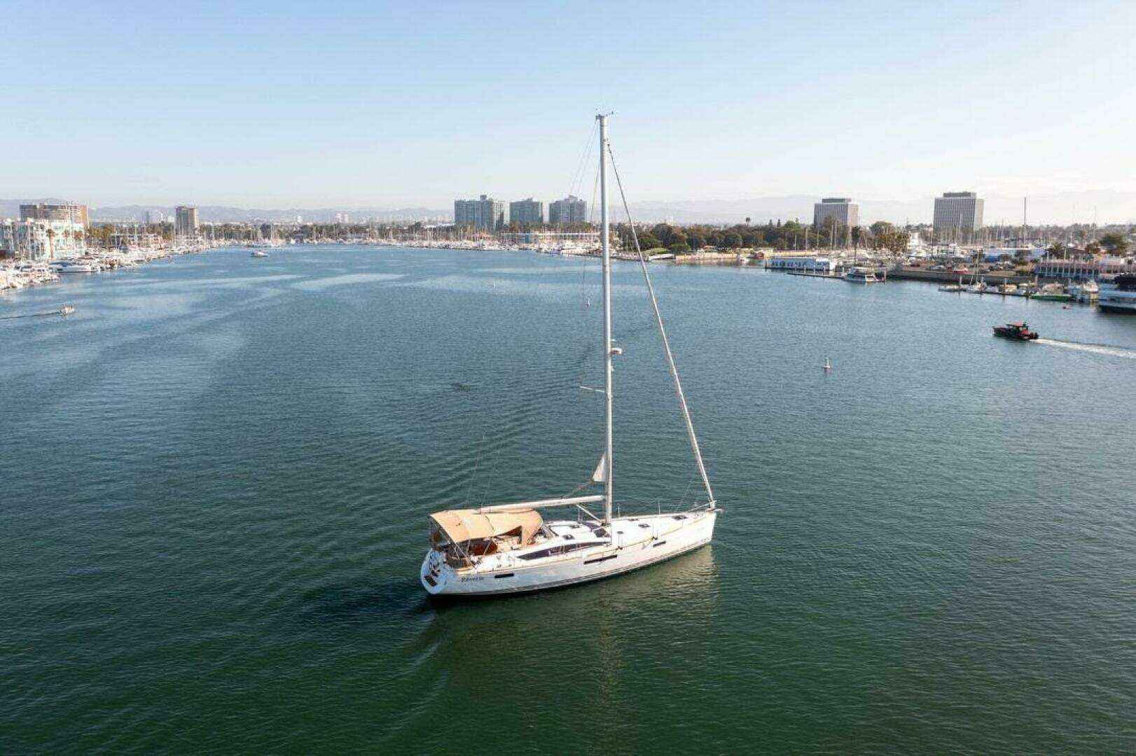 2015 Jeanneau 53DS - Image 8