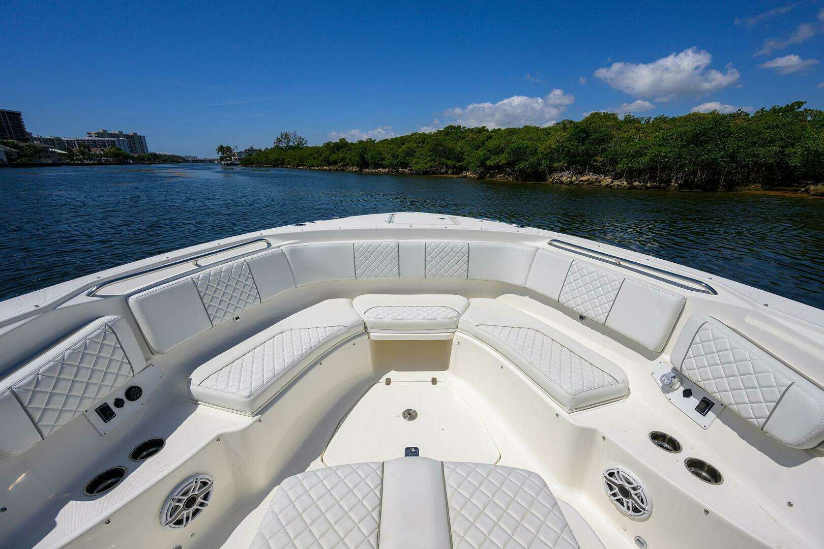 2021 Pursuit S 378 Sport - Image 15