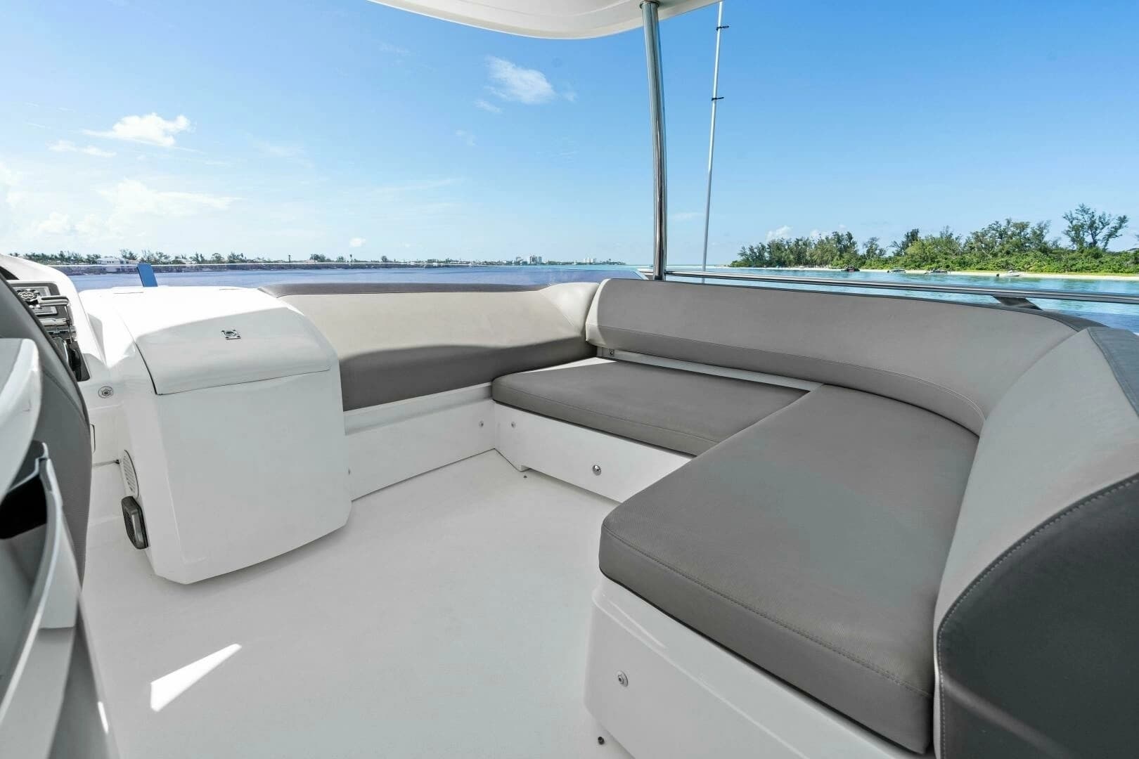 2015 Princess F60 - Image 51