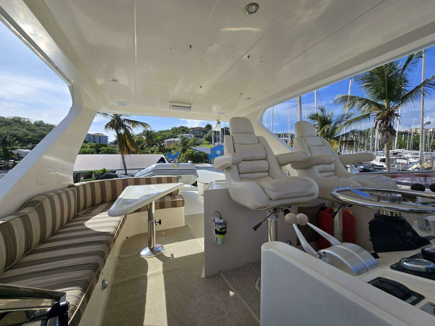 2006 Hampton 558 - Image 16