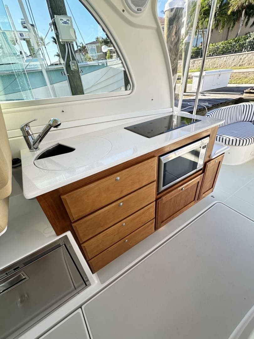 2018 Back Cove 32 - Image 22
