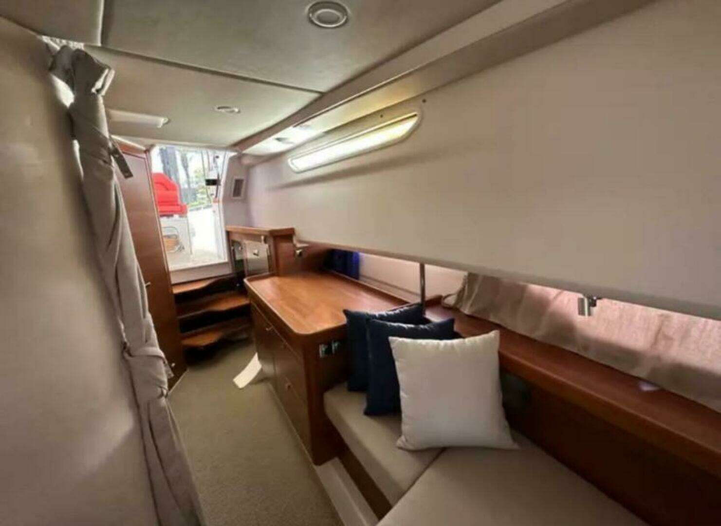 2022 Nimbus T11 - Image 24