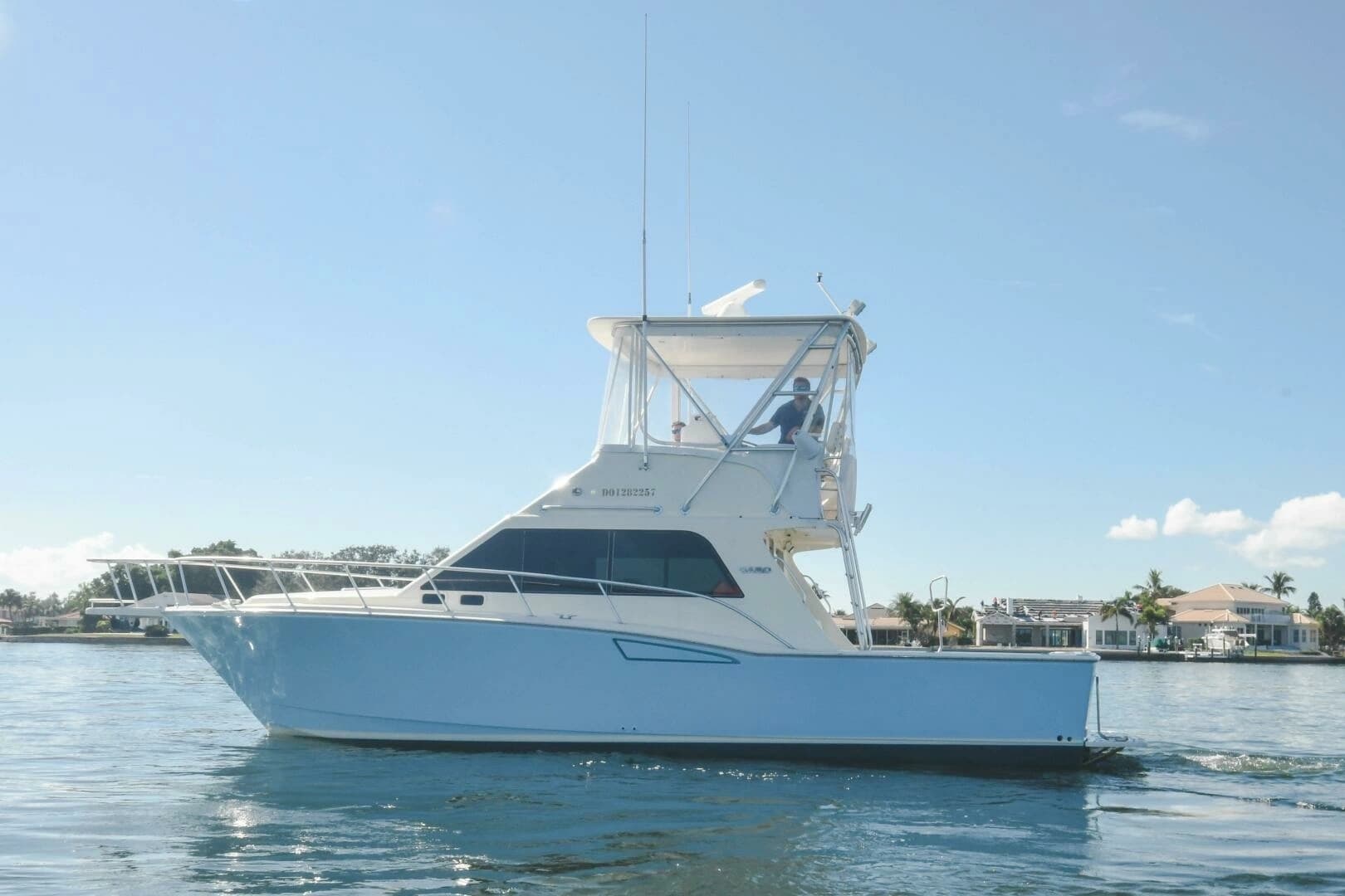 2001 Cabo 35 Flybridge - Image 34