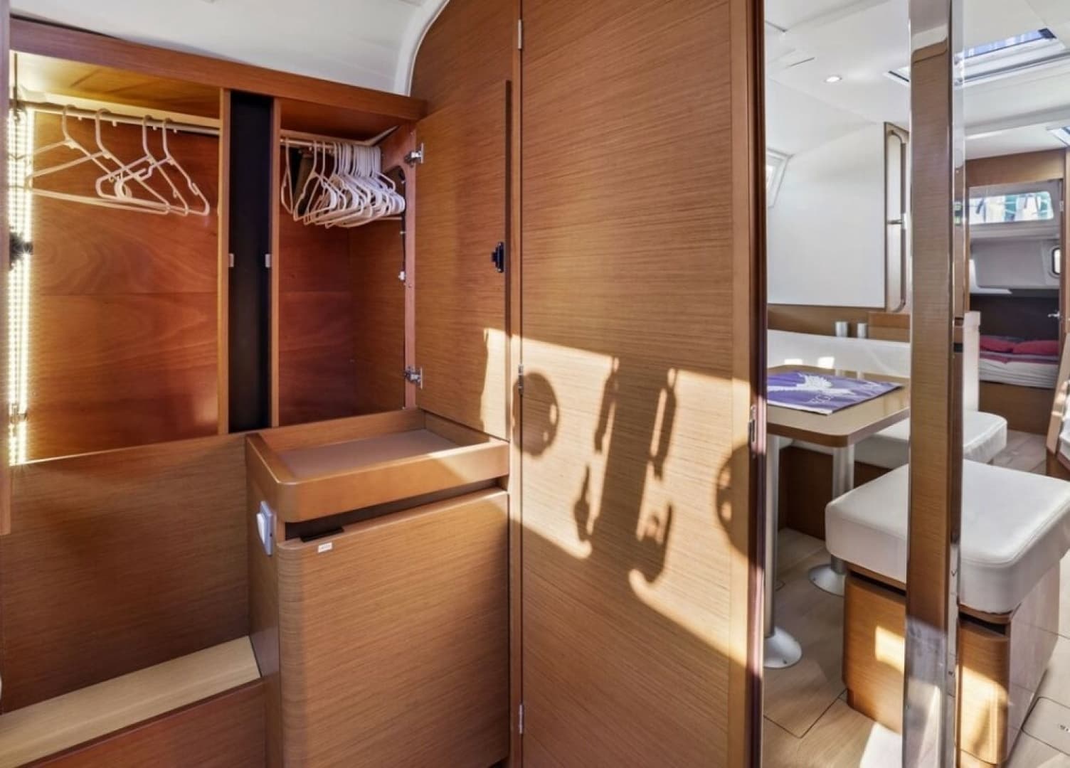 2018 Jeanneau Sun Odyssey 440 - Image 15