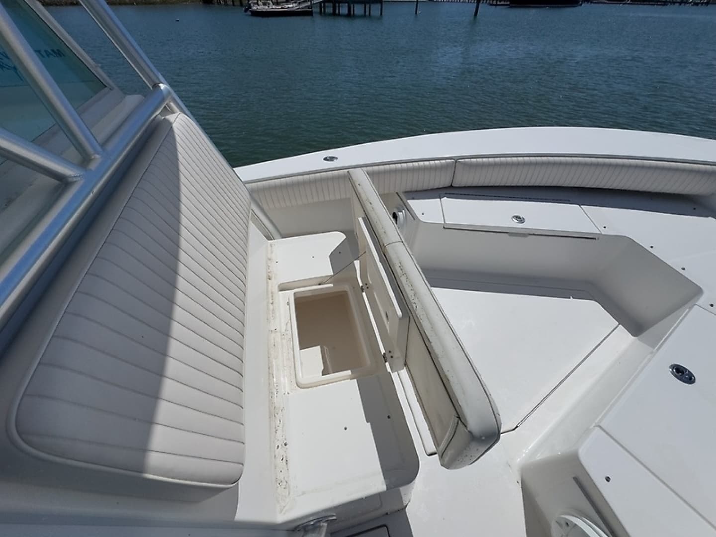 2006 Regulator 29 Forward Seating - Image 8