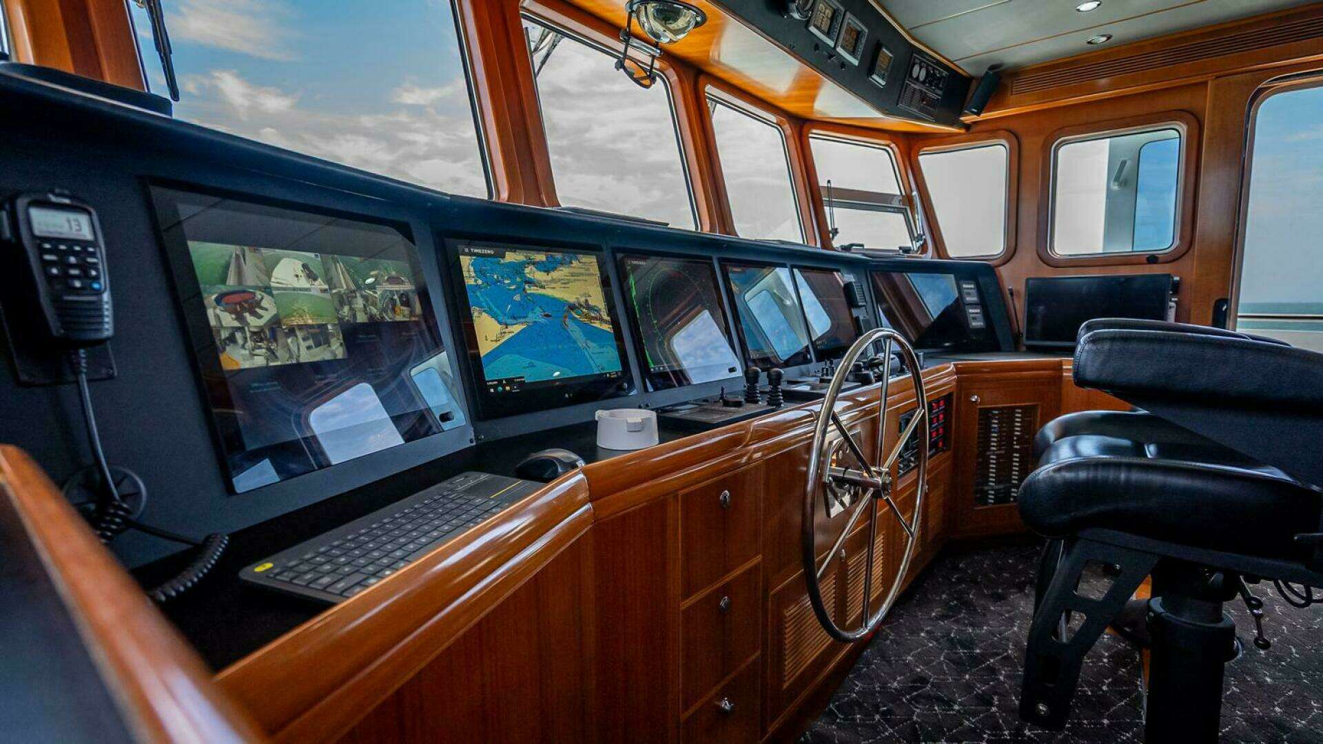 2009 Nordhavn 76 - Image 42