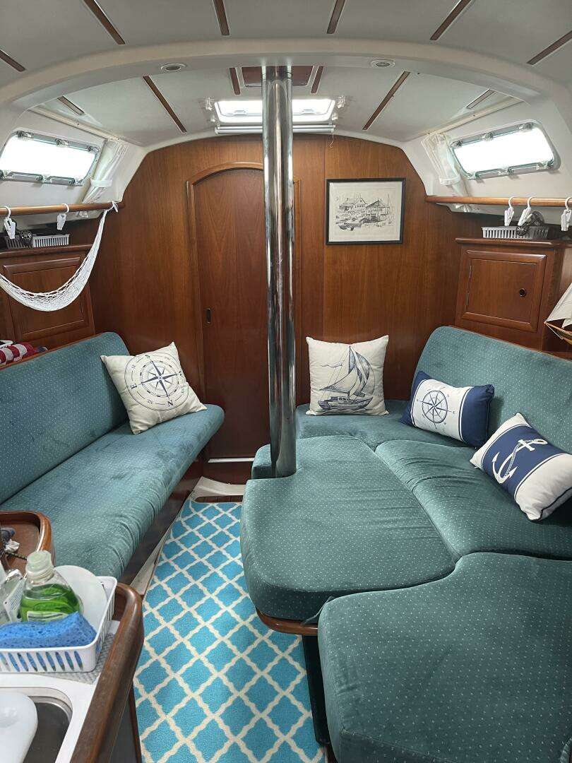 2000 Beneteau 331 - Image 22