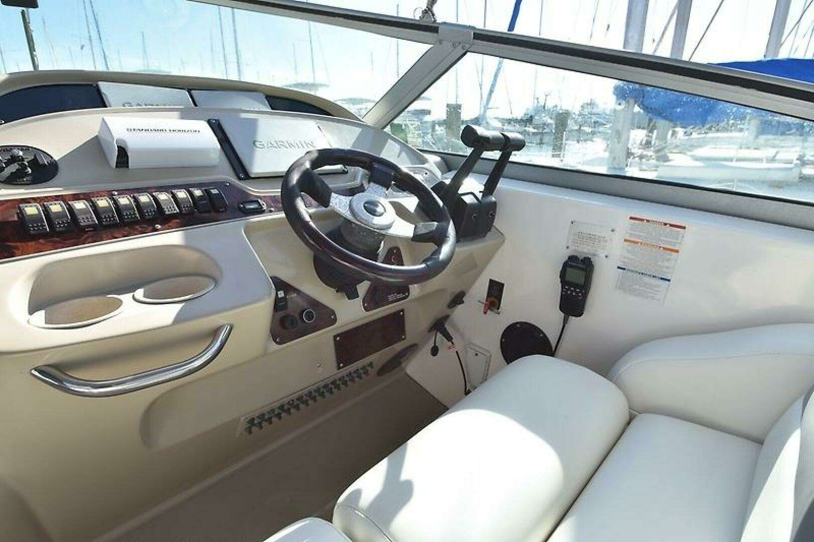 2003 Chaparral Signature 320 - Image 5