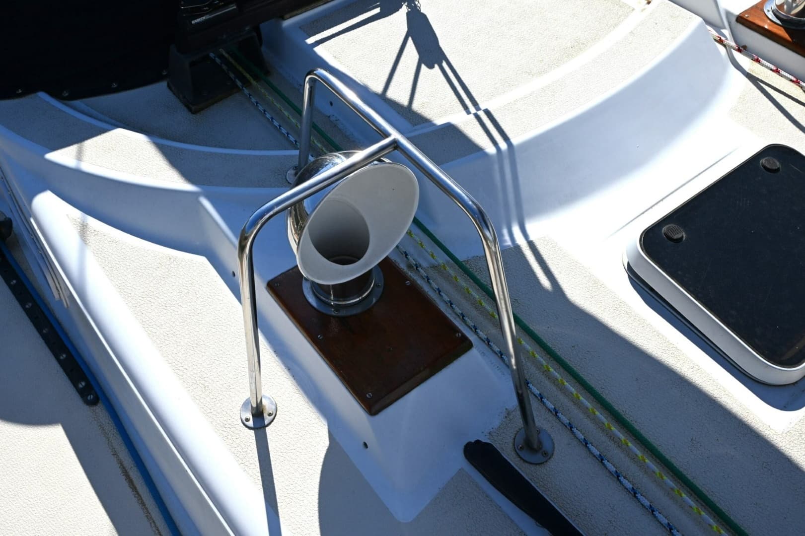 1980 Tartan 37 - Image 15