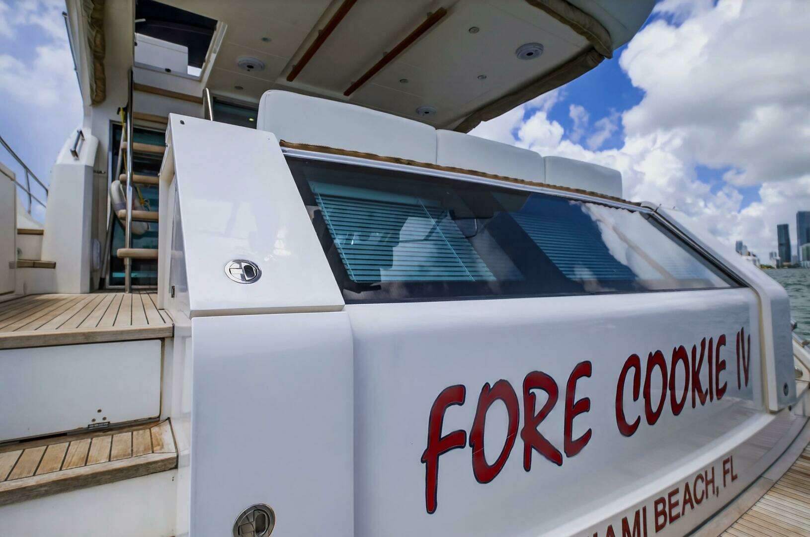 2013 Fairline 65 Squadron - Image 12
