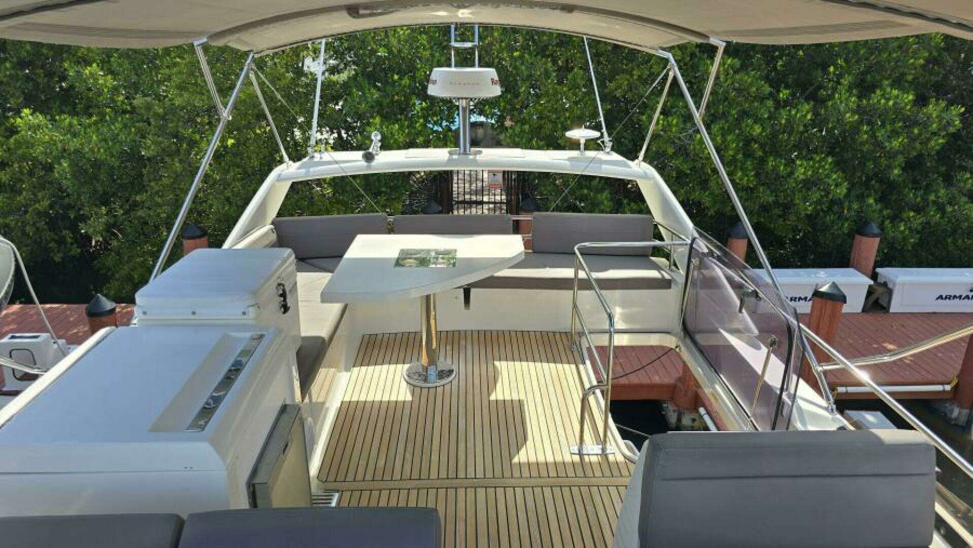 2018 Prestige 460 - Image 19