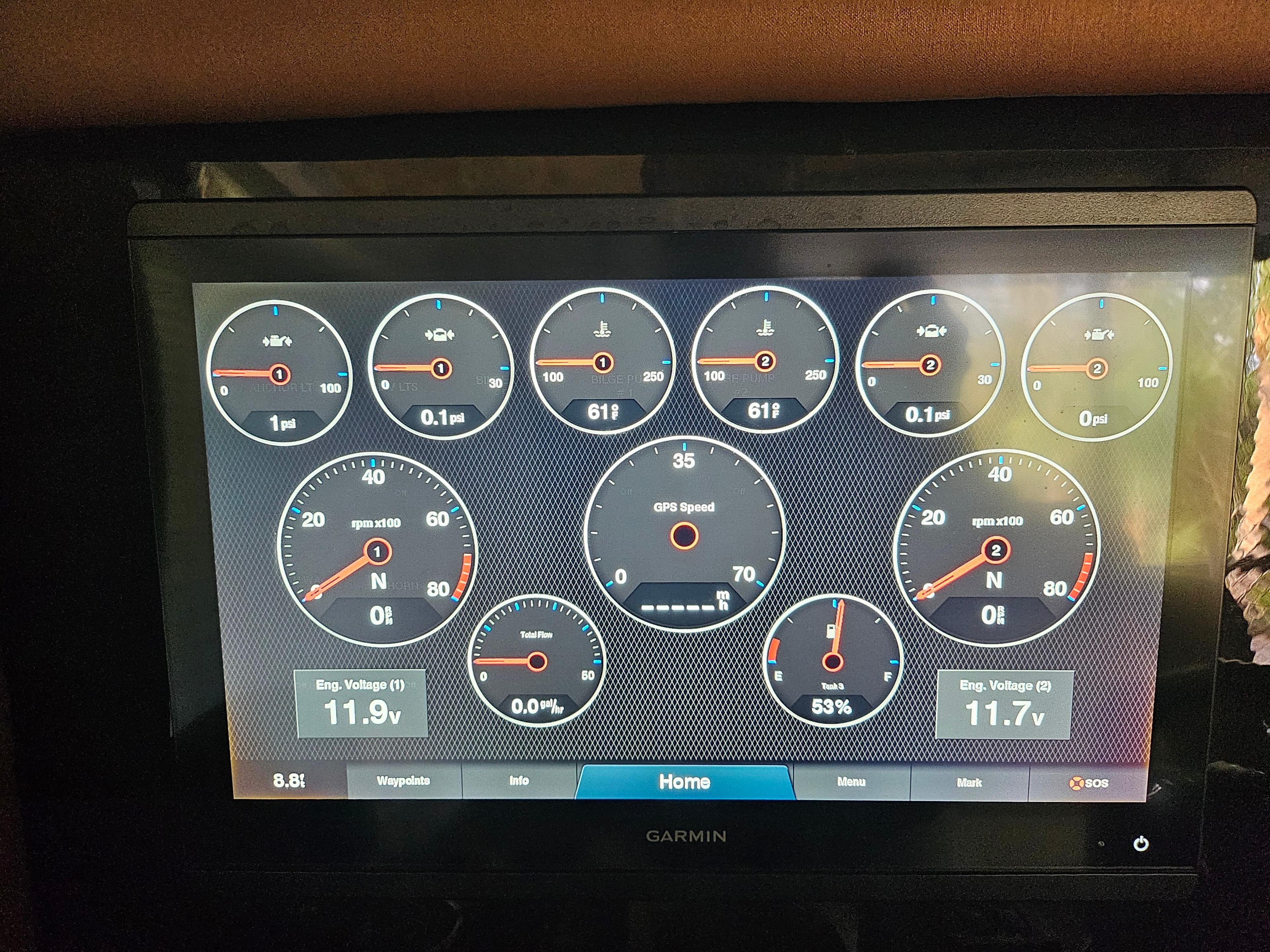 Dashboard display of a 2021 Statement 350 Open, showing various gauges and engine voltages.