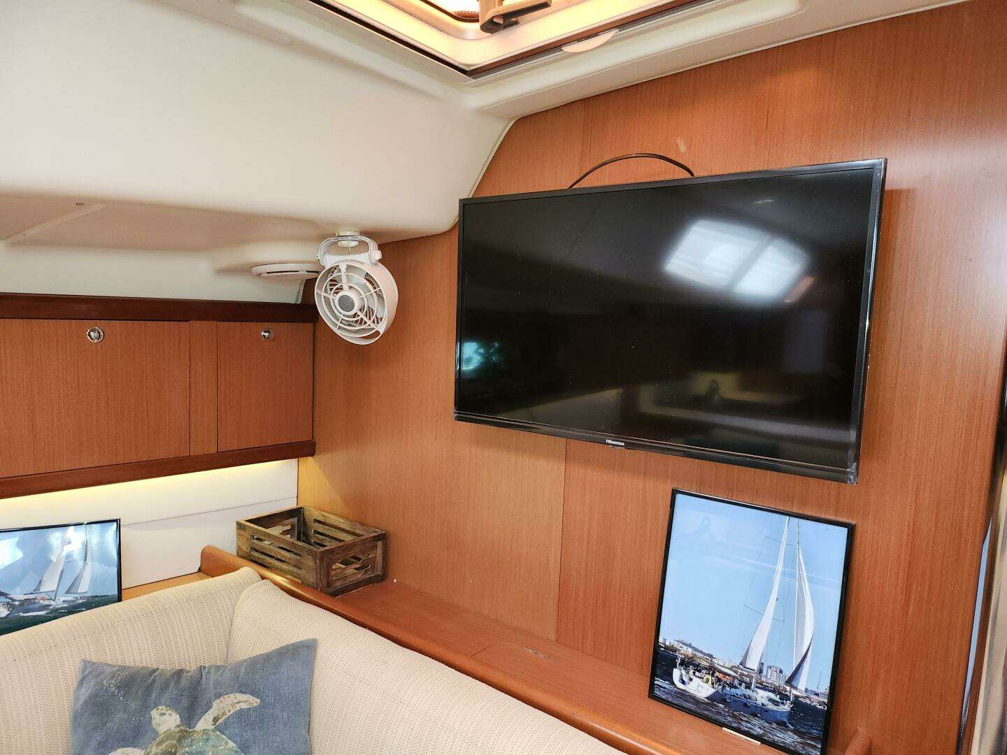 2011 Beneteau Oceanis 49 - Image 36
