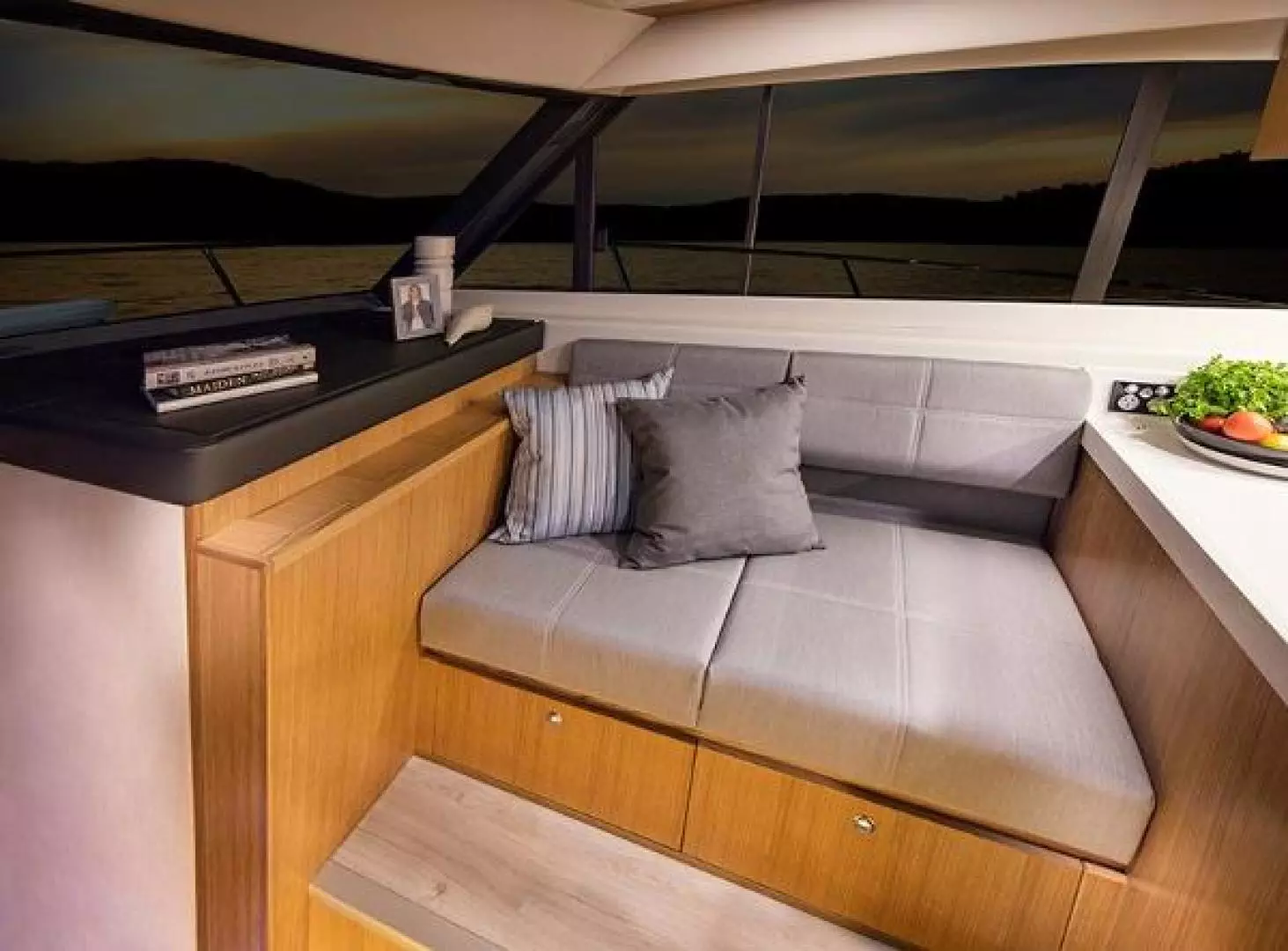 2026 Riviera 395 SUV - Image 23