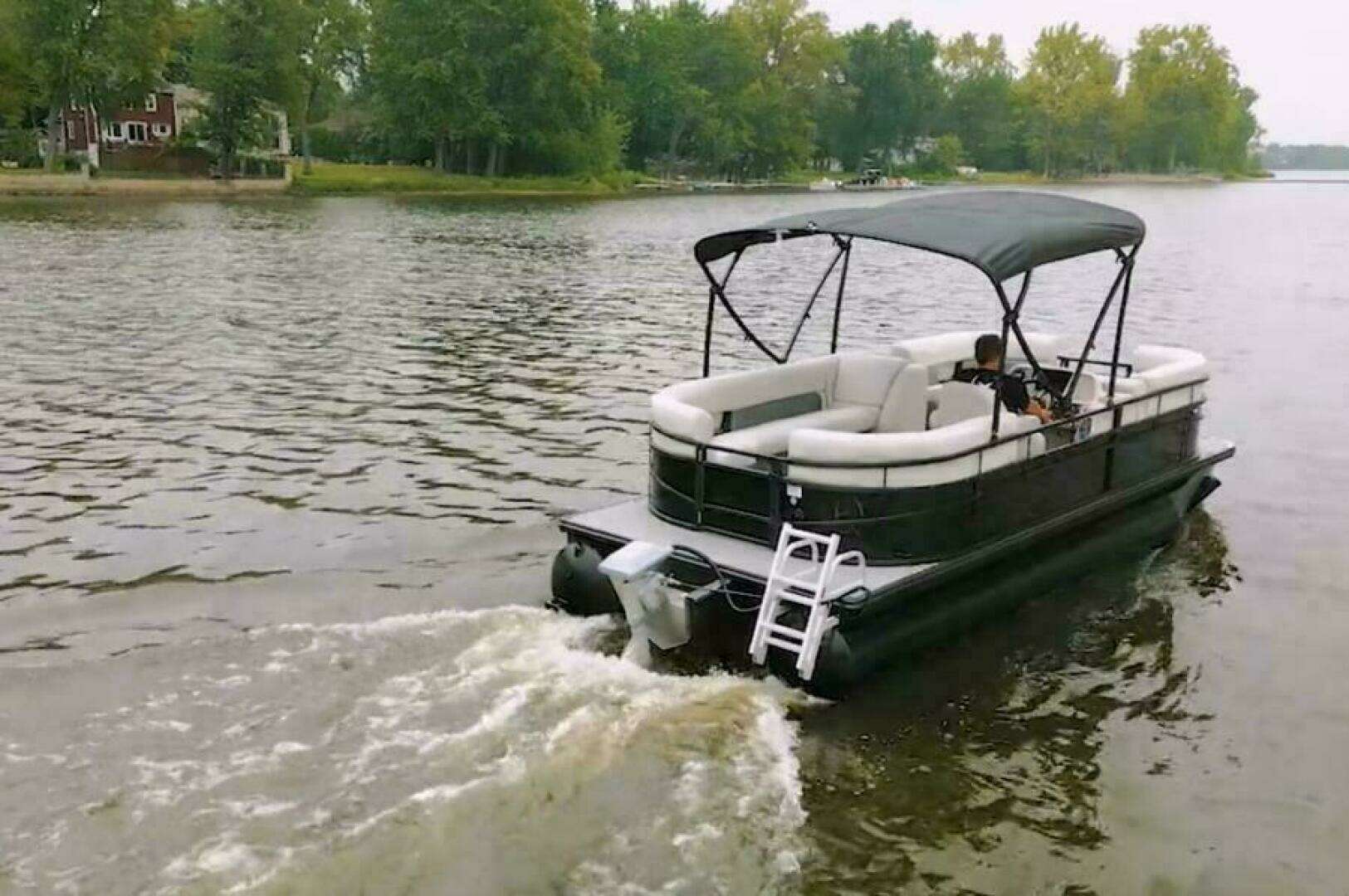 2024 Vision WX Tritoon - Image 6