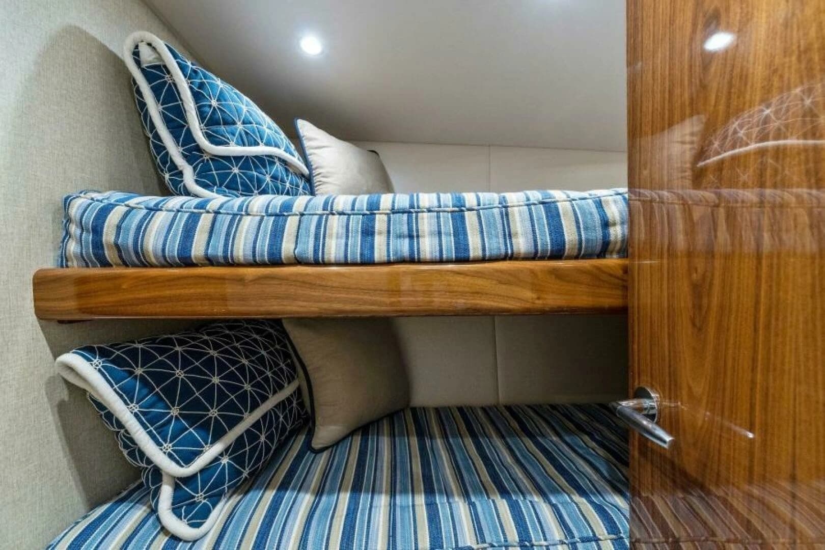 2021 Viking 54 Convertible - Image 16