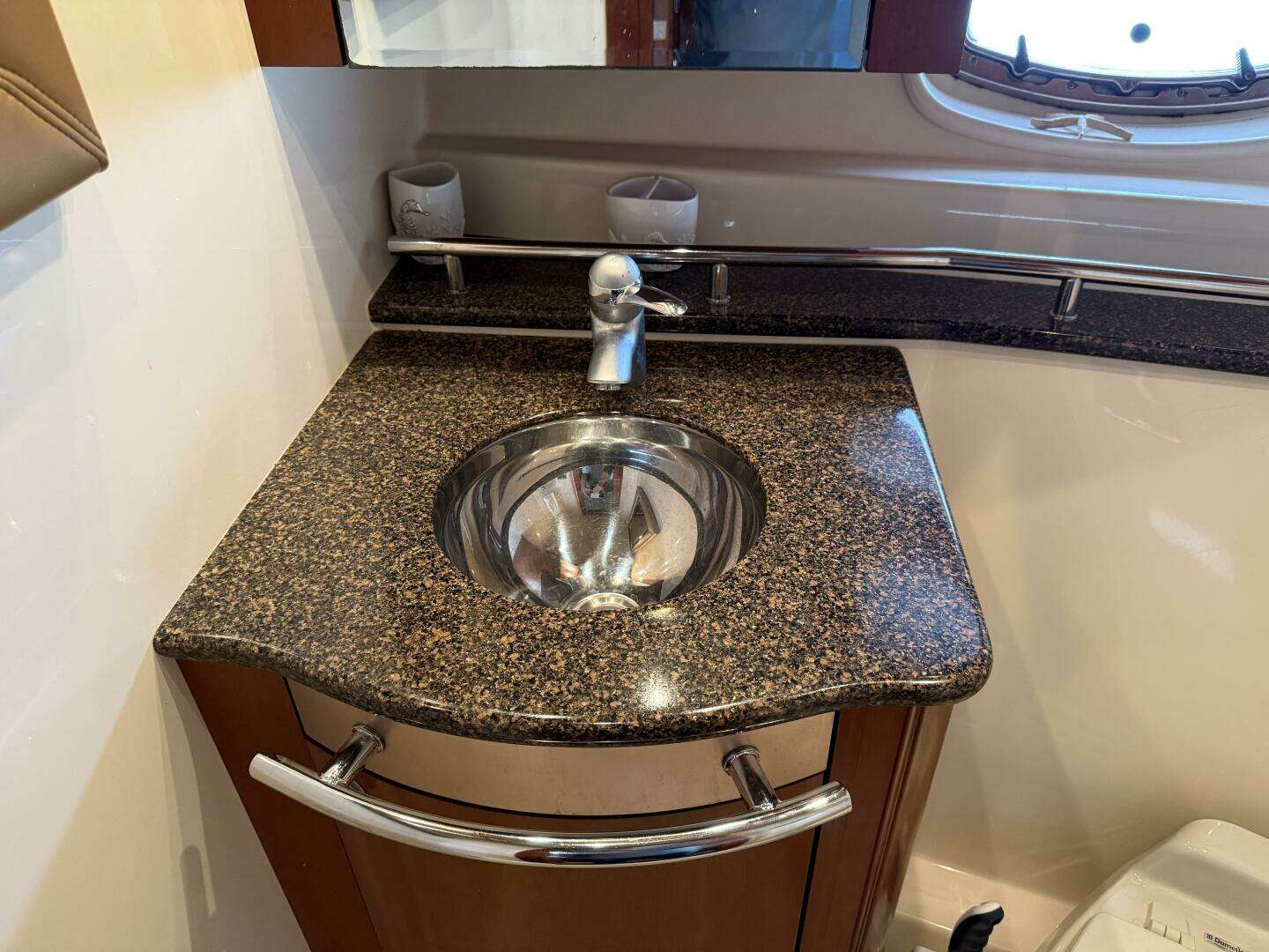 2006 Sea Ray 48 Sundancer - Image 75