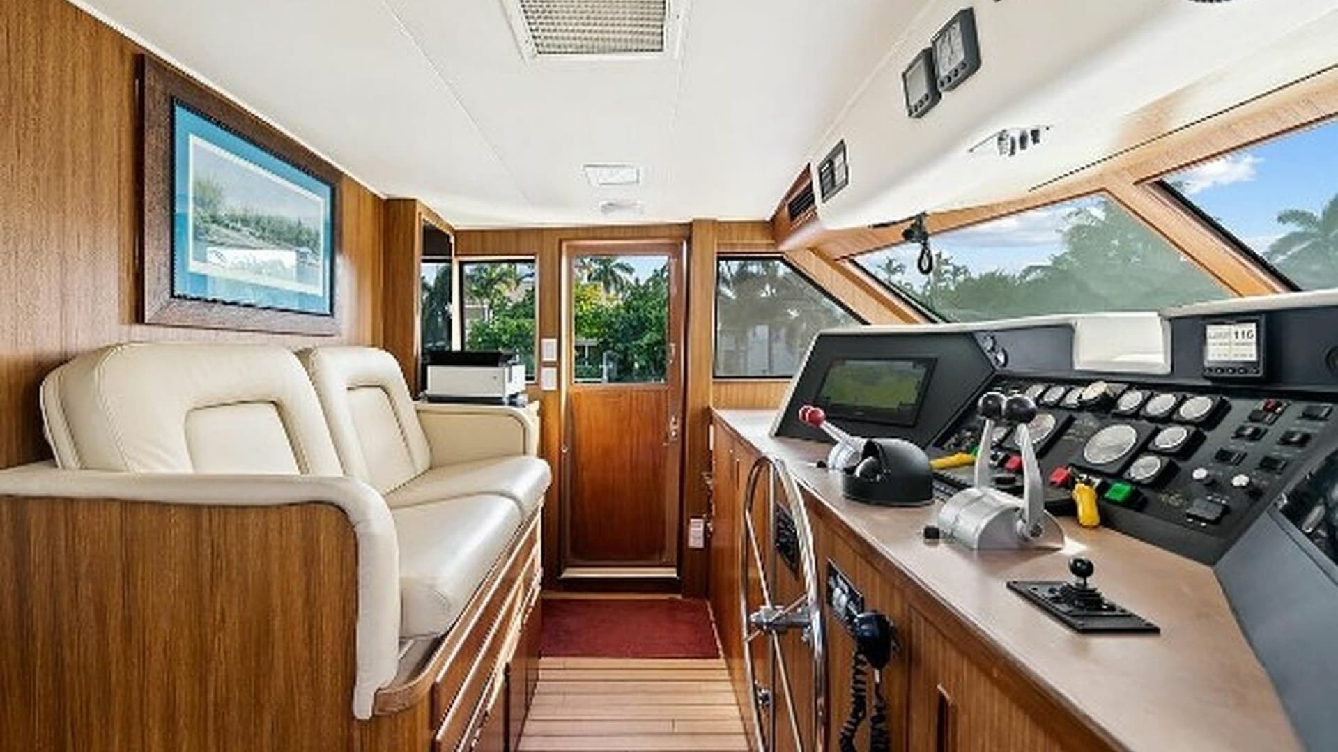 1989 Hatteras Motor Yacht - Image 10