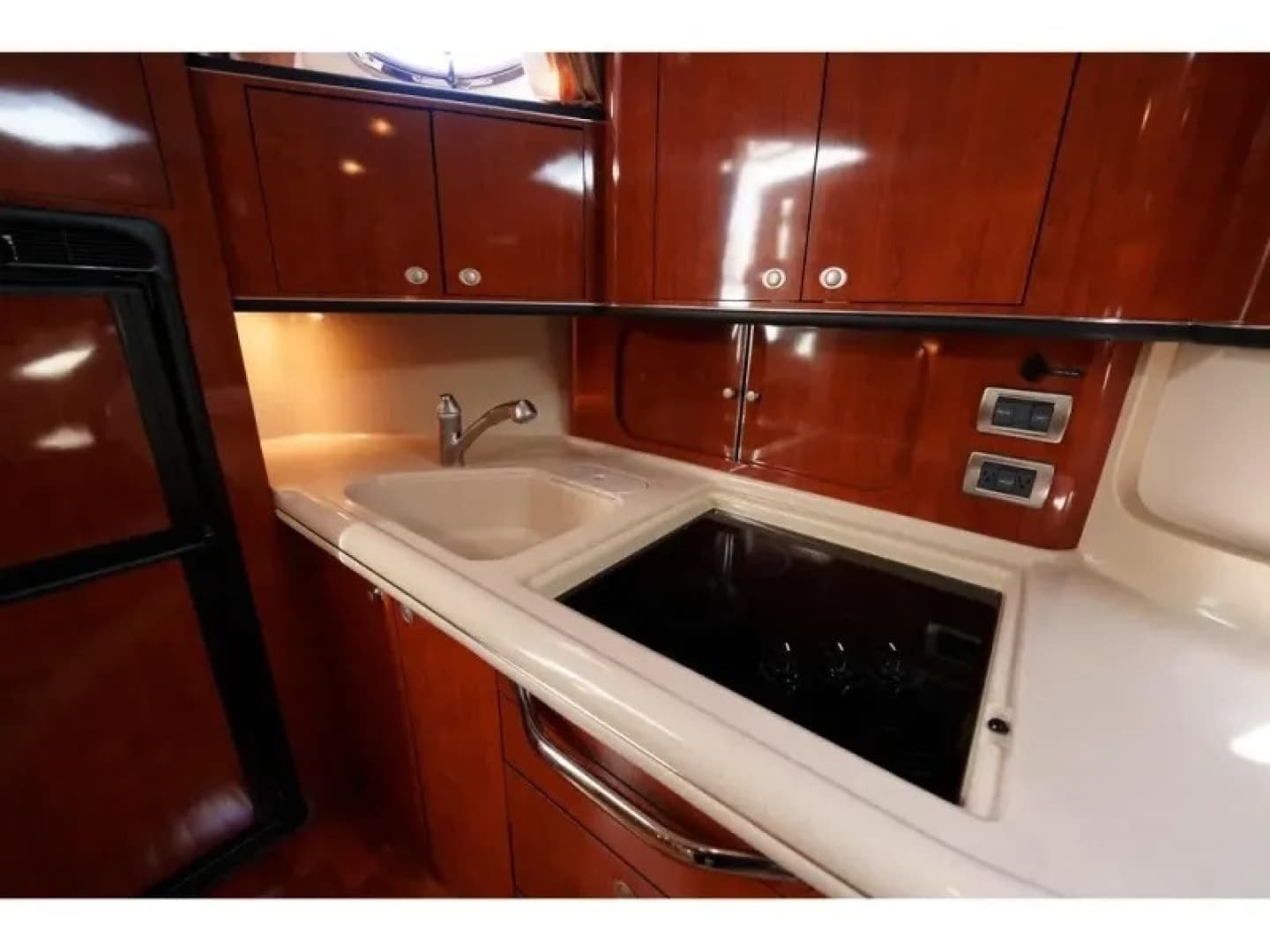 2004 Sea Ray — - Image 28
