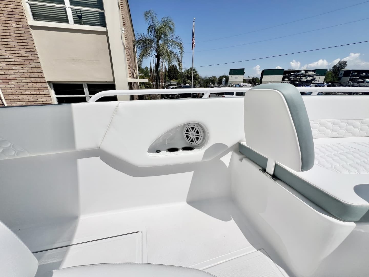 2026 Stamas 31T Aventura - Image 23