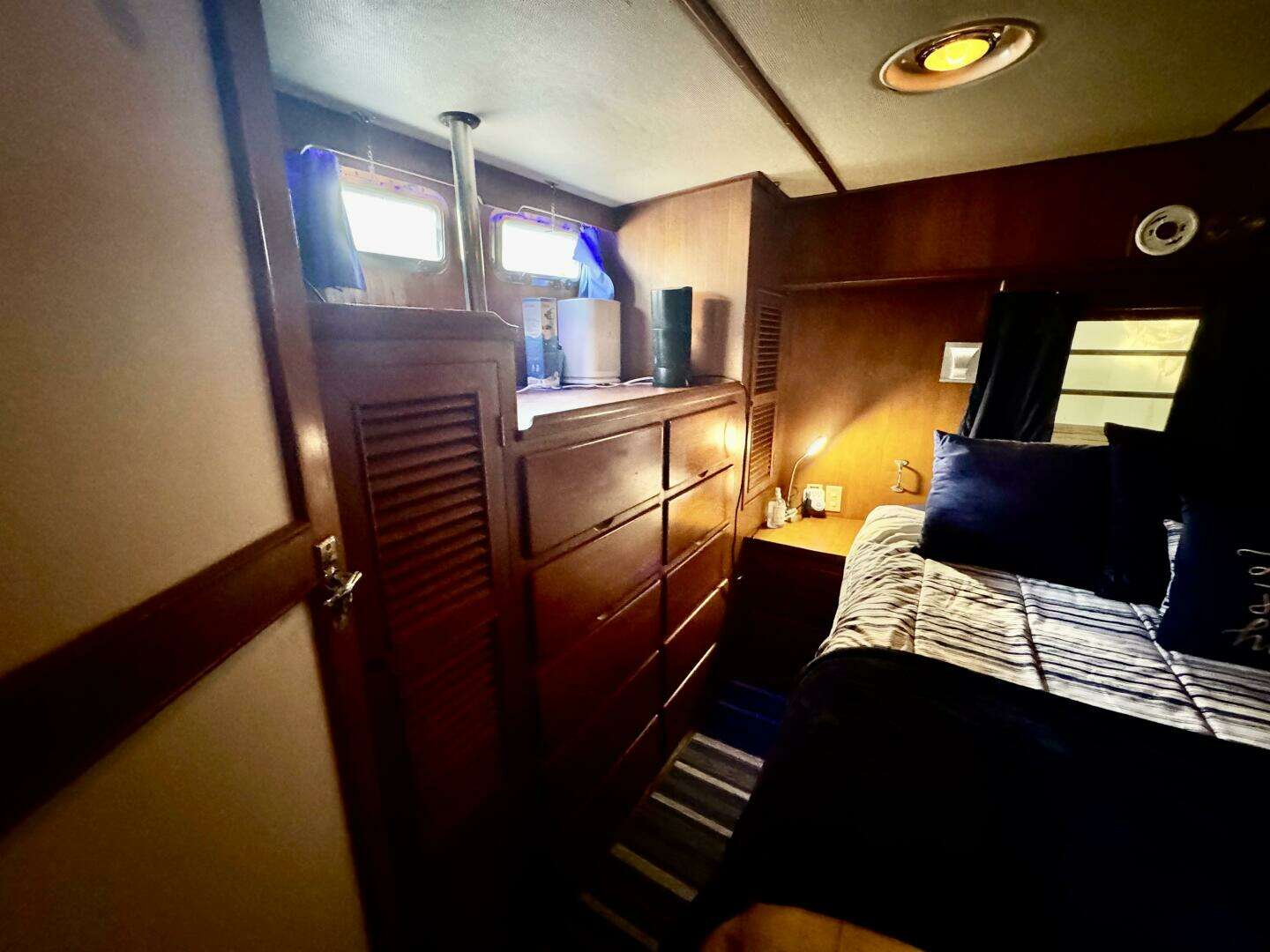 1986 Marine Trader 47 Tradewinds - Image 37
