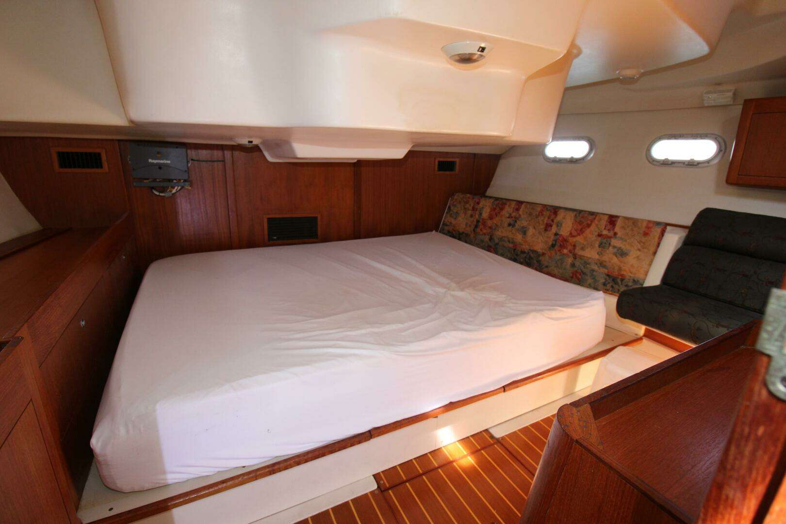 2002 Hunter 410 - Image 39