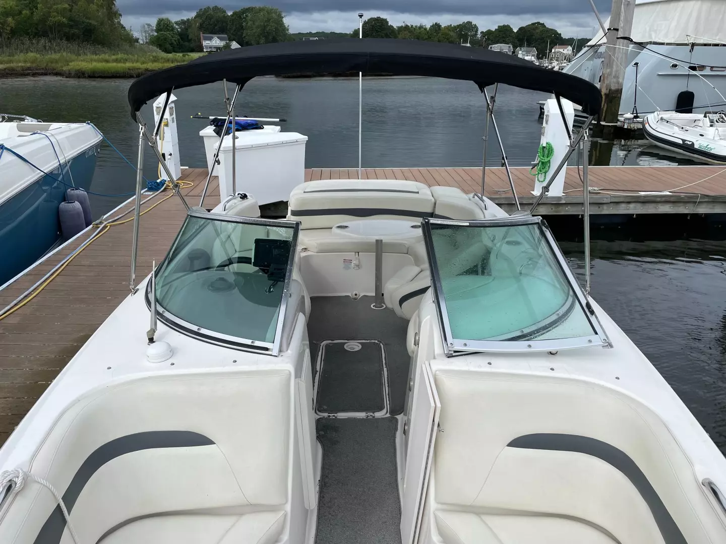 2005 Chaparral 236 Sunesta - Image 8