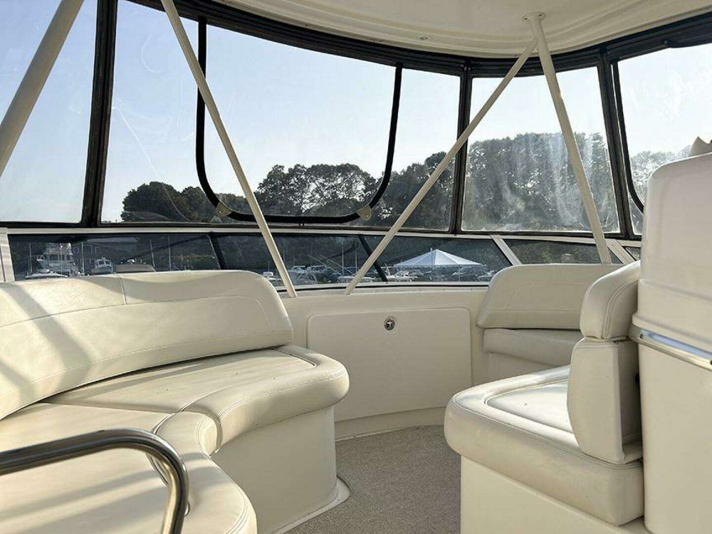 2002 Silverton 42 Convertible - Image 12