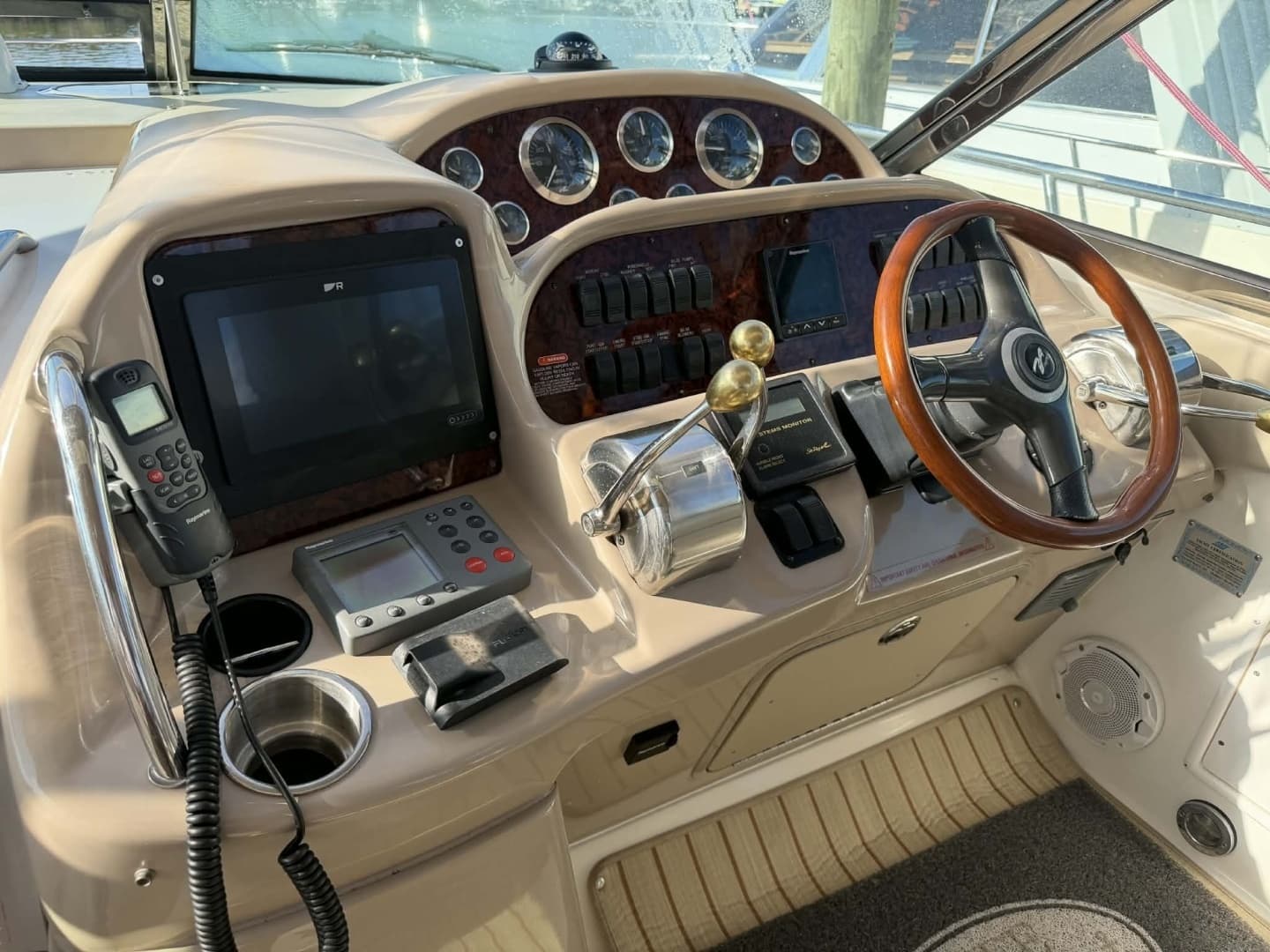 2002 Sea Ray 36 Sundancer - Image 18