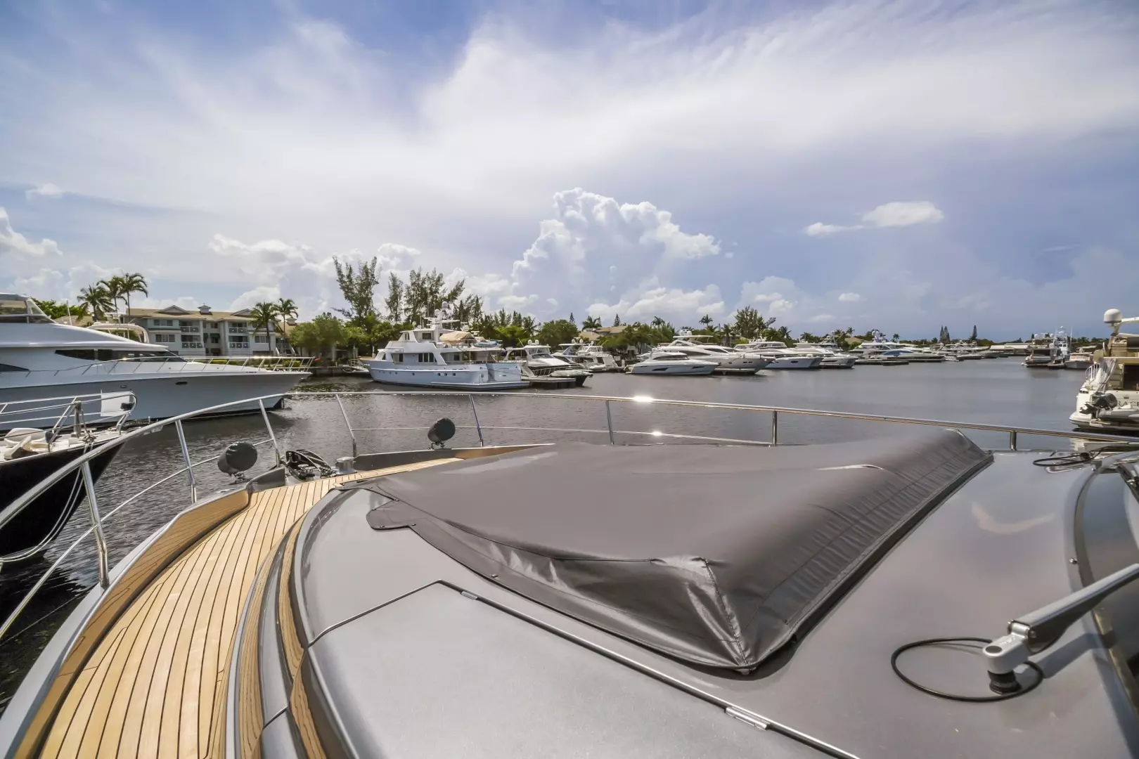 2020 Pershing 7X - Image 10
